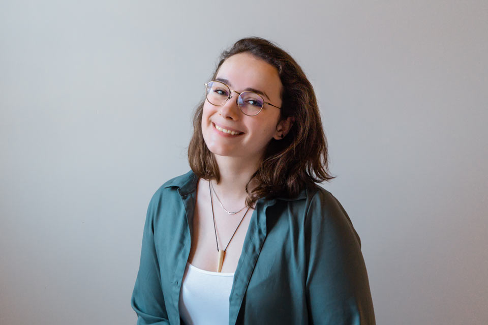 Bonjour, je suis une infographiste belge diplômée qui sublime votre image de marque